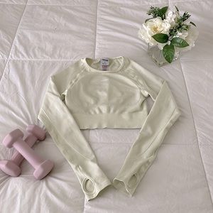 GymShark FLEX SPORTS LONG SLEEVE CROP TOP